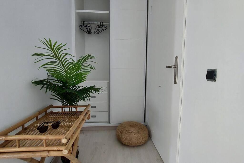 Boho With Patio In Centre And Close To Appartement *